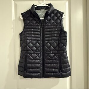 Bernardo Down Quilted Vest-Black